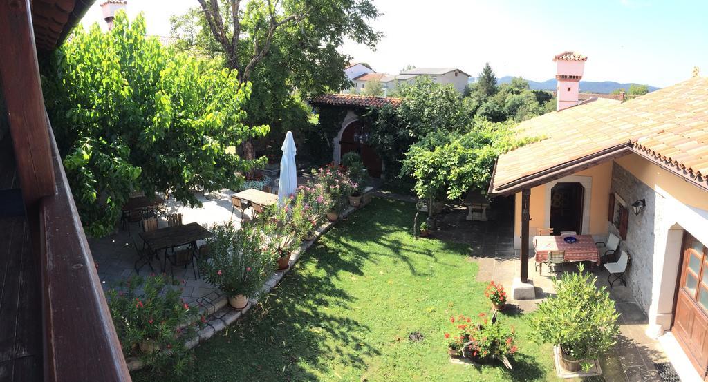Guesthouse Domacija Sajna Sežana Eksteriør billede
